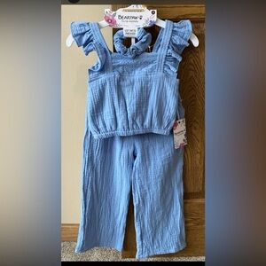 NWT Girl’s Bearpaw 2 Piece Outfit With Hair Tie. Size 4 Blue. 100% Cotton